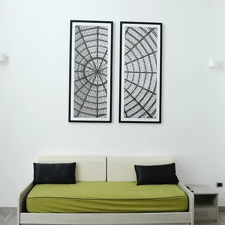 Ecumano Space 3* Neapel