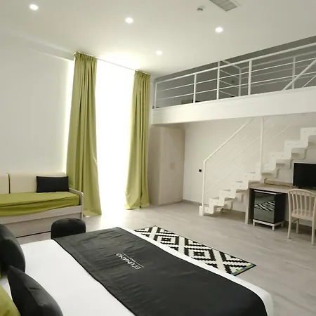 Hotell Ecumano Space