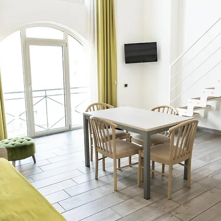 Hotel Ecumano Space 3*